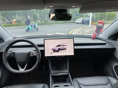 Tesla Model 3 2024, 30000 км, за 25131.8 USD - фото 15