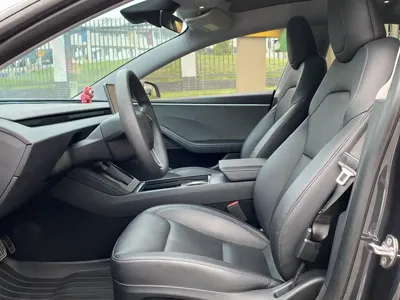 Tesla Model 3 2024, 30000 км, за 25131.8 USD - фото 16