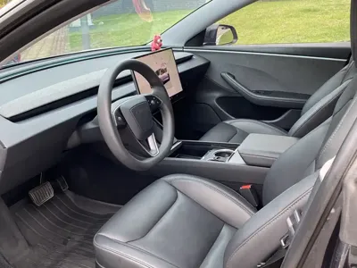 Tesla Model 3 2024, 30000 км, за 25131.8 USD - фото 17