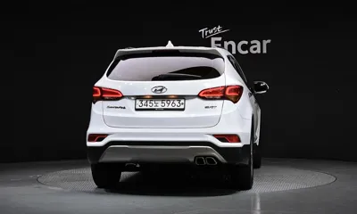 Hyundai Santafe 2016, 158624 км, за 7488.44 USD