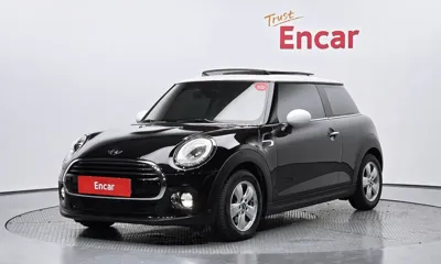 MINI Cooper · 2017 год