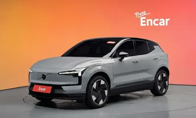 Volvo EX30 · 2025 год