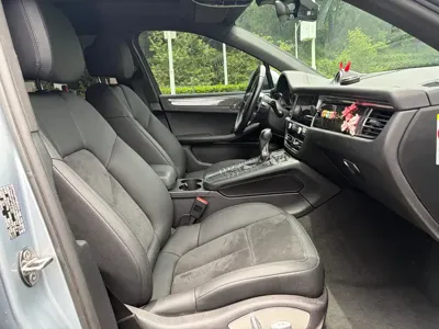 Porsche Macan 2021, 36100 км, за 35797.85 USD