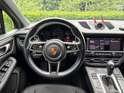 Porsche Macan 2021, 36100 км, за 35797.85 USD - фото 9