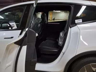 Tesla Model Y 2026, 5 км, за 38991.73 USD