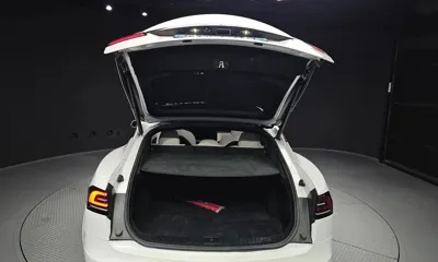 Tesla Model S 2023, 27979 км, за 76186.72 USD - фото 20