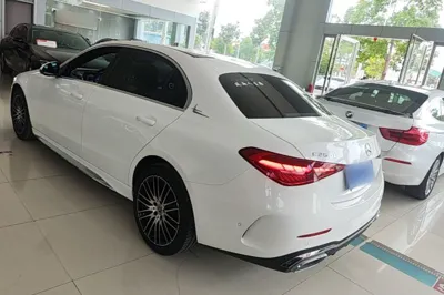 Mercedes-Benz C-Class 2024, 23400 км, за 34299 USD