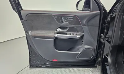 Mercedes-Benz GLB-Class 2022, 59415 км, за 25826.2 USD - фото 24