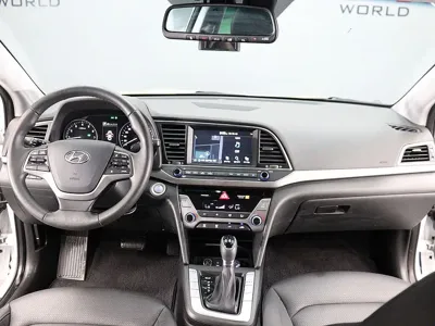 Hyundai Avante 2018, 62868 км, за 7947.89 USD - фото 14