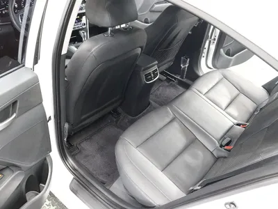 Hyundai Avante 2018, 62868 км, за 7947.89 USD - фото 16