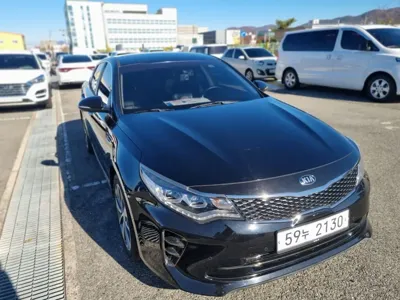 Kia K5 · 2018 год