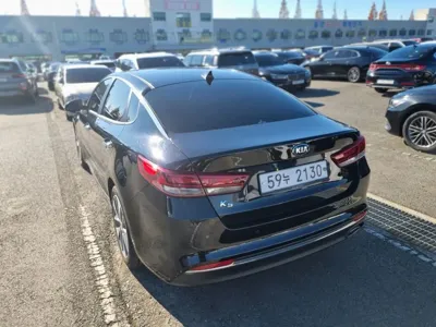 Kia K5 2018, 118714 км, за 7220.69 USD