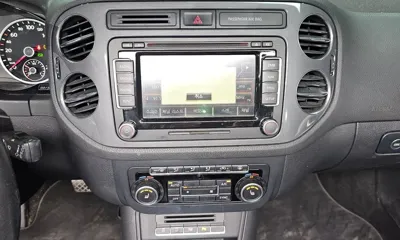 Volkswagen Tiguan 2013, 176801 км, за 3841.89 USD - фото 16