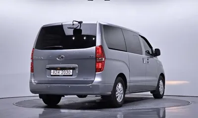 Hyundai Starex 2019, 140273 км, за 8402.26 USD