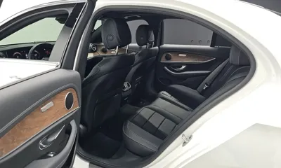 Mercedes-Benz E-Class 2023, 33893 км, за 29470.17 USD - фото 11