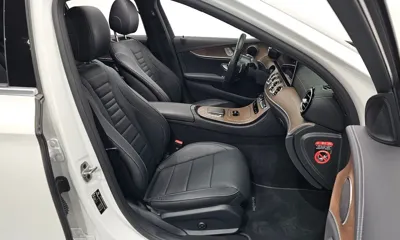 Mercedes-Benz E-Class 2023, 33893 км, за 29470.17 USD - фото 12