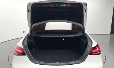 Mercedes-Benz E-Class 2023, 33893 км, за 29470.17 USD - фото 20