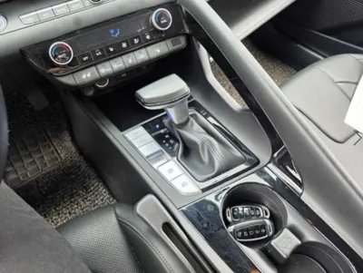 Hyundai Avante 2022, 43804 км, за 12286.29 USD - фото 8