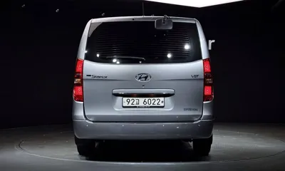 Hyundai Starex 2017, 102281 км, за 8210.72 USD