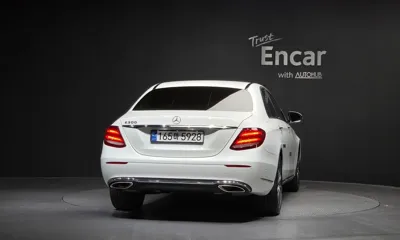 Mercedes-Benz E-Class 2018, 66383 км, за 15229.09 USD