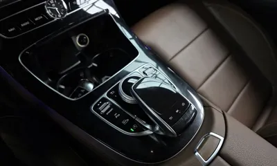 Mercedes-Benz E-Class 2018, 66383 км, за 15229.09 USD - фото 17