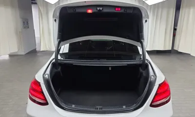 Mercedes-Benz E-Class 2018, 66383 км, за 15229.09 USD - фото 20