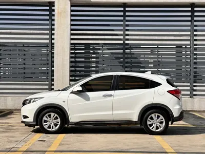 Honda Vezel 2017, 130000 км, за 6188.39 USD - фото 7