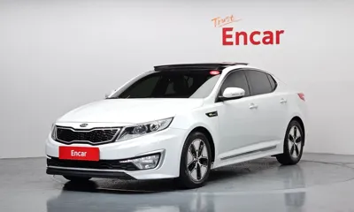 Kia K5 · 2013 год
