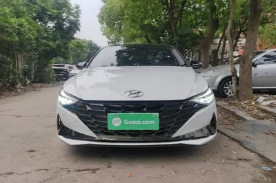 Hyundai Elantra 2021, 62800 км, за 9585 USD