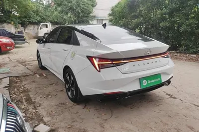 Hyundai Elantra 2021, 62800 км, за 9585 USD