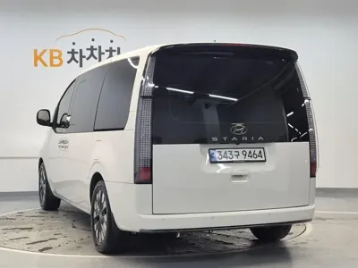 Hyundai Staria 2024, 39841 км, за 21582.26 USD