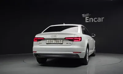 Audi A4 2018, 72088 км, за 10726.12 USD