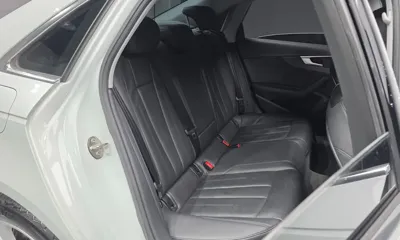 Audi A4 2018, 72088 км, за 10726.12 USD - фото 11