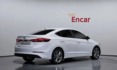 Hyundai Avante 2018, 65824 км, за 7670.8 USD