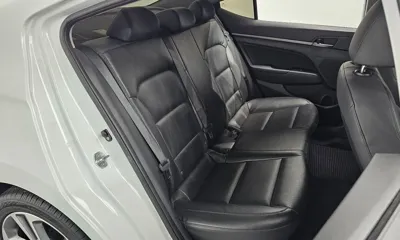 Hyundai Avante 2018, 65824 км, за 7670.8 USD - фото 11