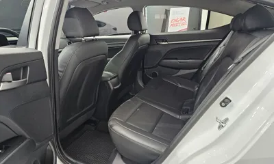 Hyundai Avante 2018, 65824 км, за 7670.8 USD - фото 12