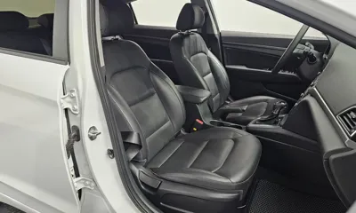 Hyundai Avante 2018, 65824 км, за 7670.8 USD - фото 26