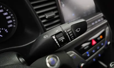Hyundai Avante 2018, 65824 км, за 7670.8 USD - фото 28
