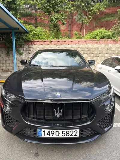 Maserati Levante 2019, 56700 км, за 30129.97 USD