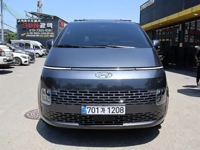 Hyundai Staria · 2024 год