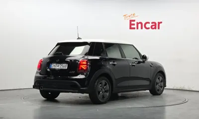 MINI Cooper 2023, 16740 км, за 15426.02 USD