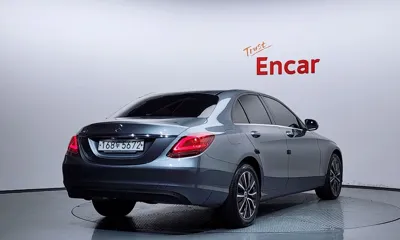 Mercedes-Benz C-Class 2019, 77973 км, за 12685.41 USD