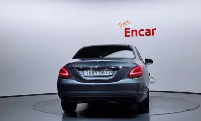 Mercedes-Benz C-Class 2019, 77973 км, за 12685.41 USD