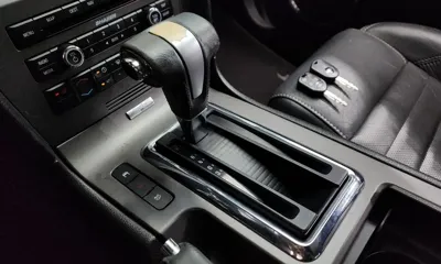 Ford Mustang 2011, 177992 км, за 6078.62 USD - фото 9
