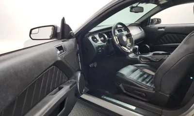 Ford Mustang 2011, 177992 км, за 6078.62 USD - фото 10