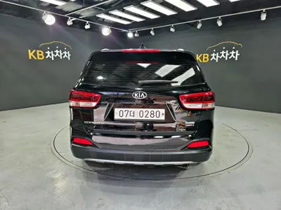 Kia Sorento 2017, 146115 км, за 9058.68 USD