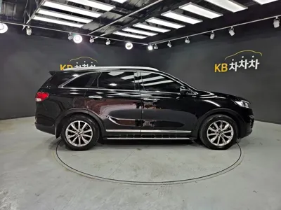 Kia Sorento 2017, 146115 км, за 9058.68 USD