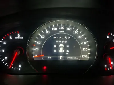 Kia Sorento 2017, 146115 км, за 9058.68 USD - фото 9