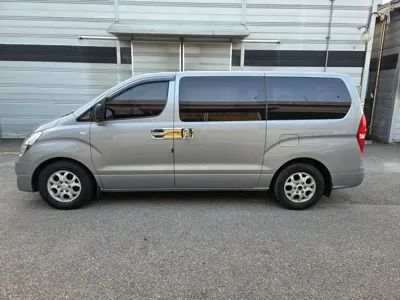 Hyundai Starex 2017, 166122 км, за 10437.18 USD