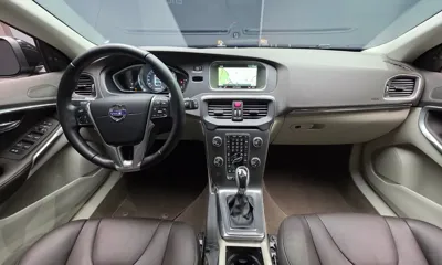 Volvo V40 2016, 54661 км, за 9787.17 USD - фото 7